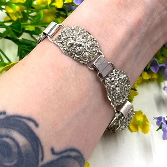 Antique 925 Sterling Silver Gothic Style Bracelet 7.5 Inches Long - Picture 3 of 9